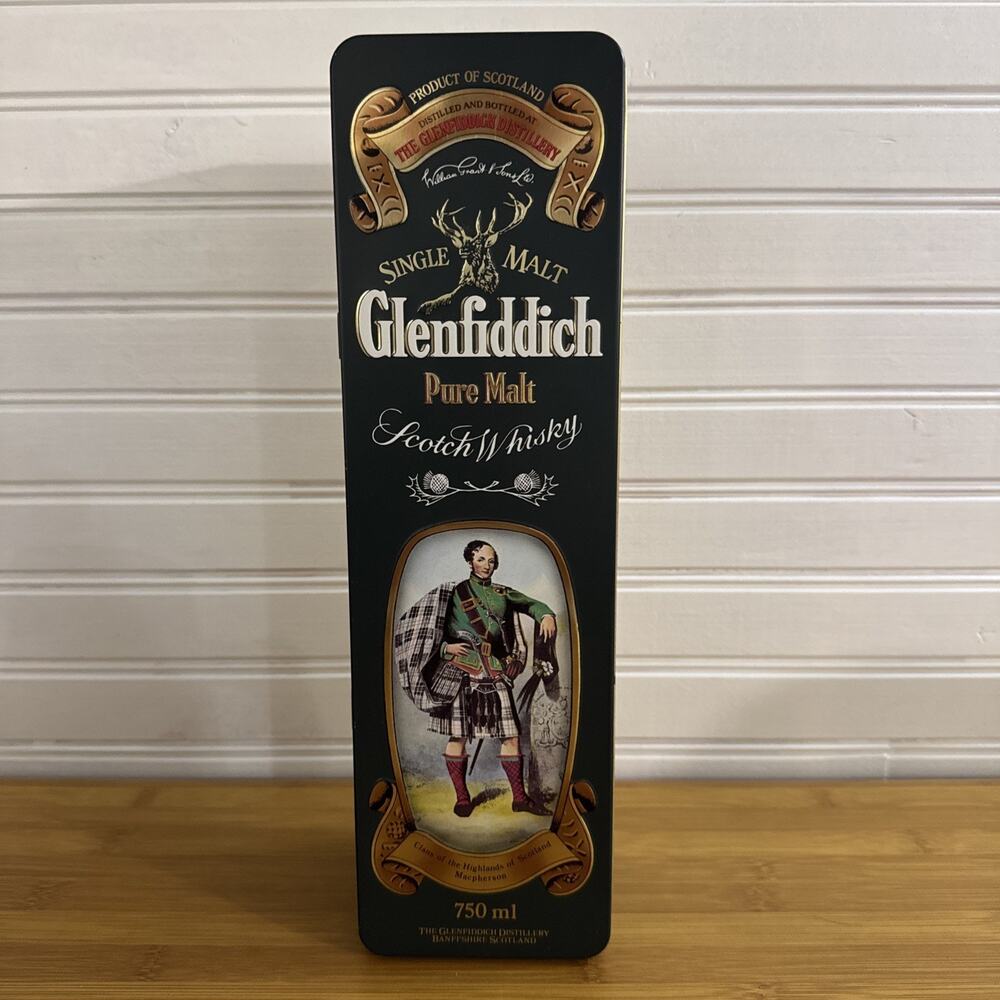 Vintage Glenfiddich Pure Malt Scotch Whisky Clan Macpherson Collectible Tin